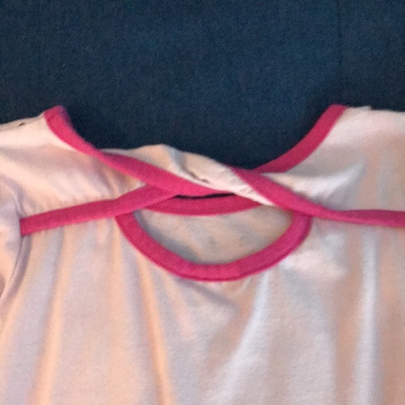 Barbie T-shirt with open twisted back NWOT - Picture 7 of 7